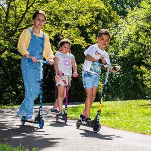 Patinetes y monopatines infantiles