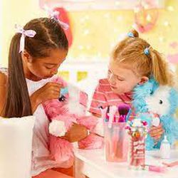 Разные розовые и синие электронные адоптживотные