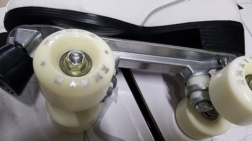 Amaya – Patines Bota 4 Ruedas blancos 35