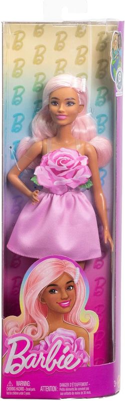 Poupée Barbie vêtue de rose