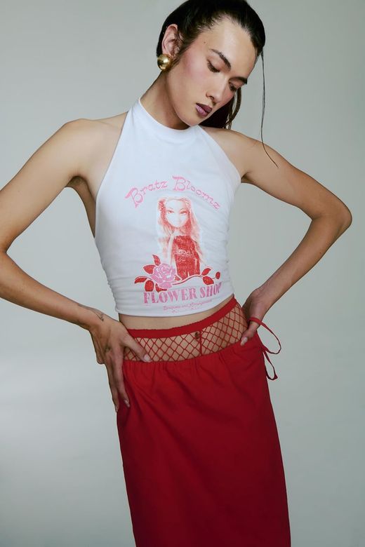 Bratz Stylin Yasmin Fashion Doll con Camiseta