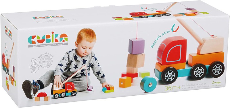 Camion Grue Plan Toys pour chambre enfant - Les Enfants du Design