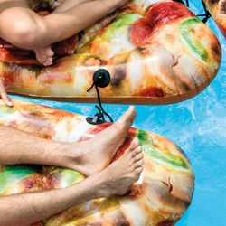 Colchoneta hinchable Pizza - 145 x 175 - Intex