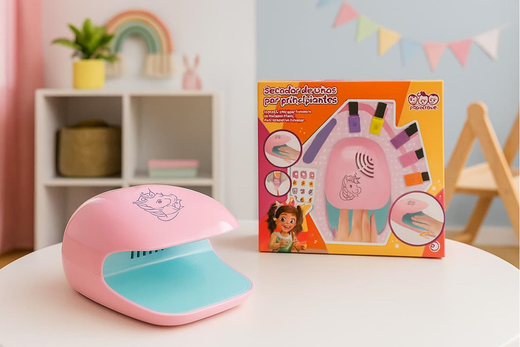 Kit de manucure avec sèche-ongles et accessoires