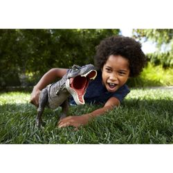 Jurassic World T-Rex Articulated Dinosaur – schlägt und verschlingt mit Sound