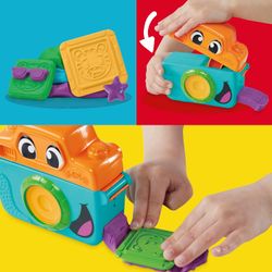 Ensemble de photos amusantes avec de la pâte à modeler Play-Doh
