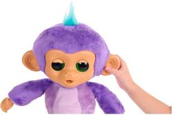 Alevinos cuidam e mimam