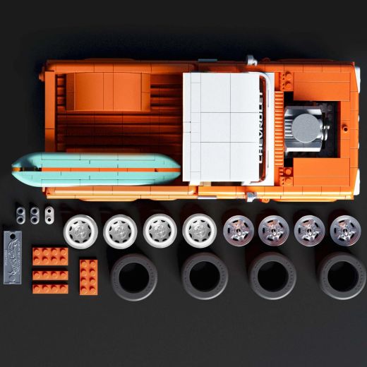 Hot Wheels - Brick Shop - Individuell gestalteter '62 Chevy Pickup Truck - 858 Teile