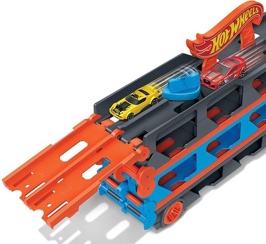 Hot Wheels Convertible Transport Truck auf der Strecke