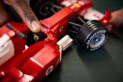 Ícones Lego - Ferrari F2004 e Michael Schumacher
