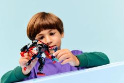 Lego Marvel – Miles Morales' Roboter-Rüstung gegen Spider-Man 2099