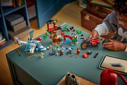 Lego Ninjago - Battaglia tra veicoli Ninja vicino alla casa sull'albero