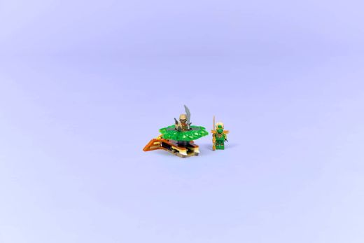 Lego Ninjago - Lloyd contre le monstre de la Terre Spinner
