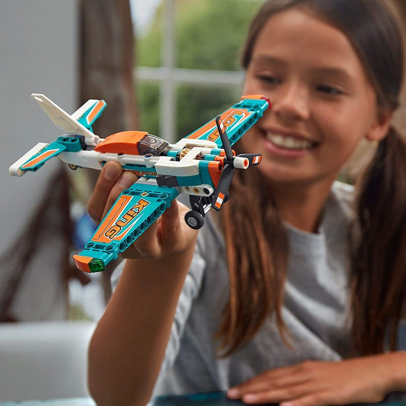 Lego Technic - Avión de Carreras — Juguetesland