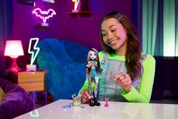 Monster High Фрэнки Штейн и Ватзи