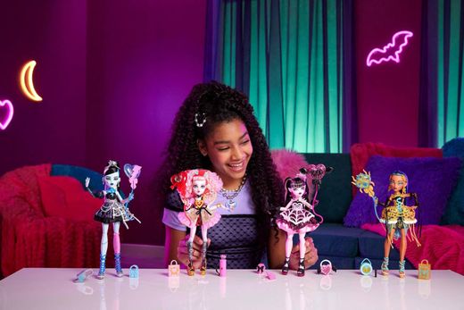 Boneca Monster High Cupido Asteria Assustadora Doce Aniversário