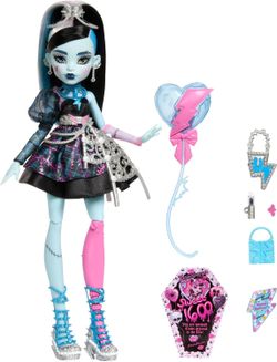 Boneca Monster High Frankie Stein Assustadora e Doce Aniversário