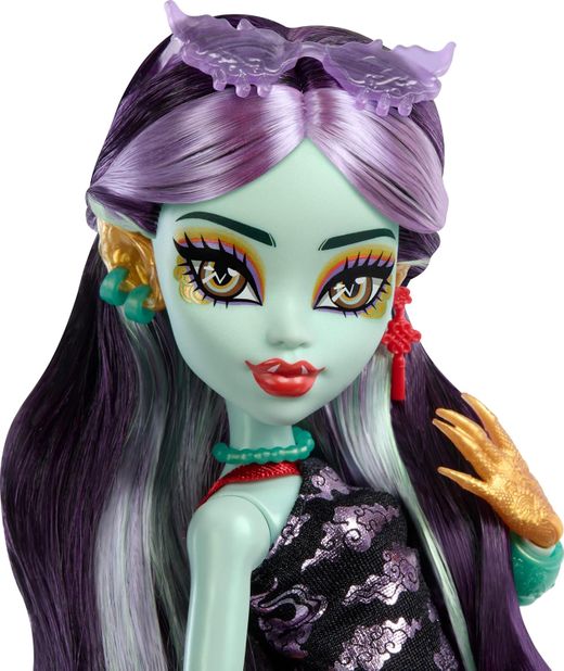 Boneca Monster High Jinafire Long com Cloudy Yun Yun e Acessórios