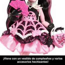 Кукла Дракулаура из Monster High: Страшно-сладкий день рождения