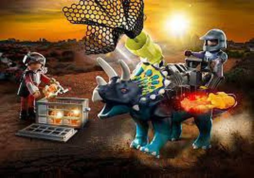 Playmobil Dinos - Бунт трицератопсов от Legendary Stones