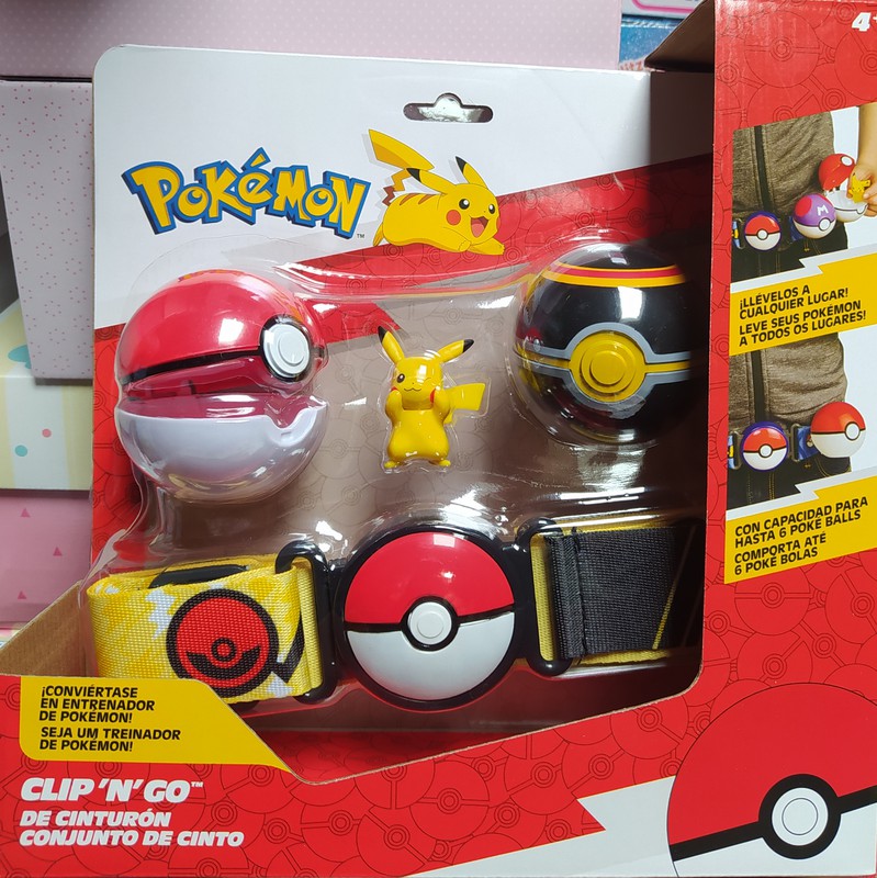 Kit 4 Bonecos + acessórios Pokemon Vingadores - Pikachu, Brinquedo