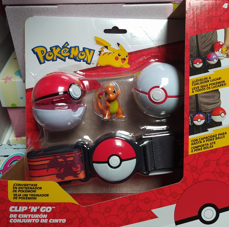 Pokémon Cinto de Ataque - Envio Aleatório - Outras Figuras e