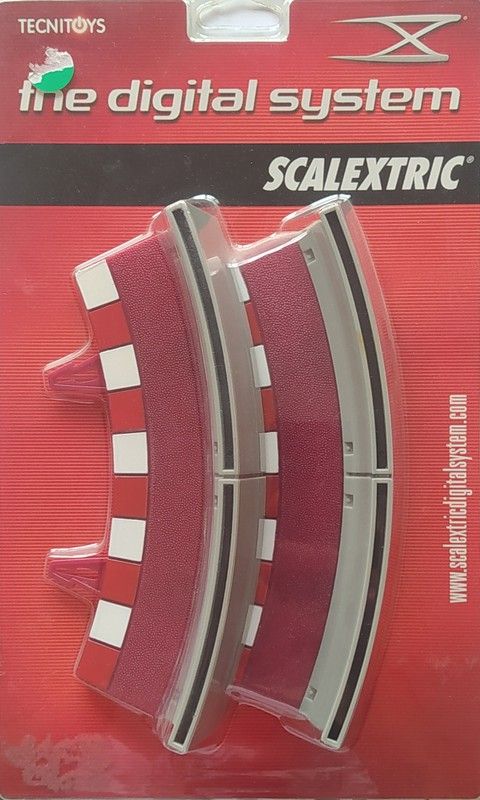 Borda definida com cerca interna curva - Scalextric