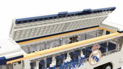 Jeu de construction de bus du Real Madrid C.F. - 488 pièces, 28 cm, avec 3 figurines - Licence officielle - Neko Brands