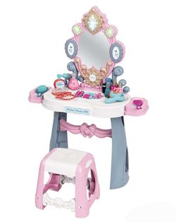 Туалетный столик с 30 аксессуарами, светом и звуком