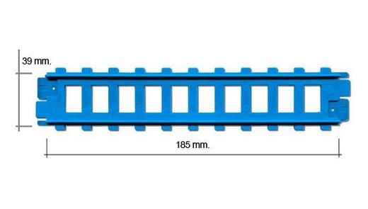 Weihnachtszug, elektrische Eisenbahn mit Lichtern und Weihnachtsbaum