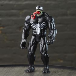 Figura Deluxe Titan Hero di Venom